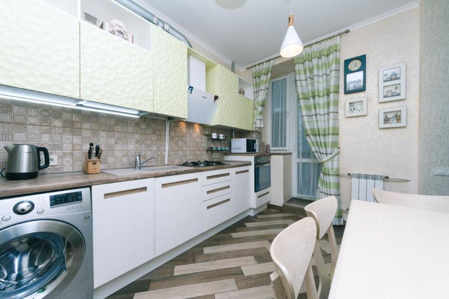 Three-Room Apartments At The Polytechnic Institute Kyiv Exterior photo